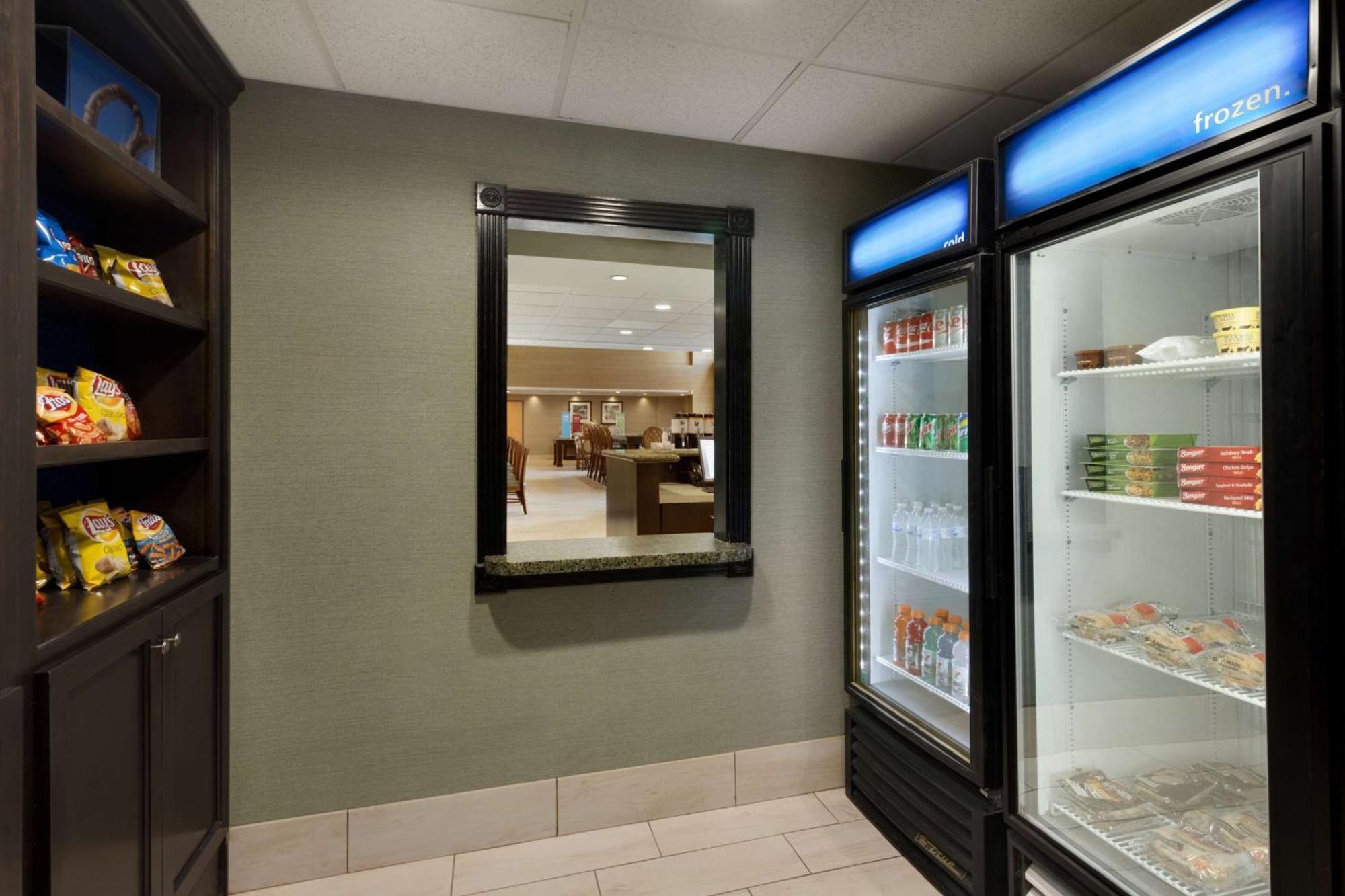 Hampton Inn & Suites Birmingham Airport Area Irondale Екстер'єр фото