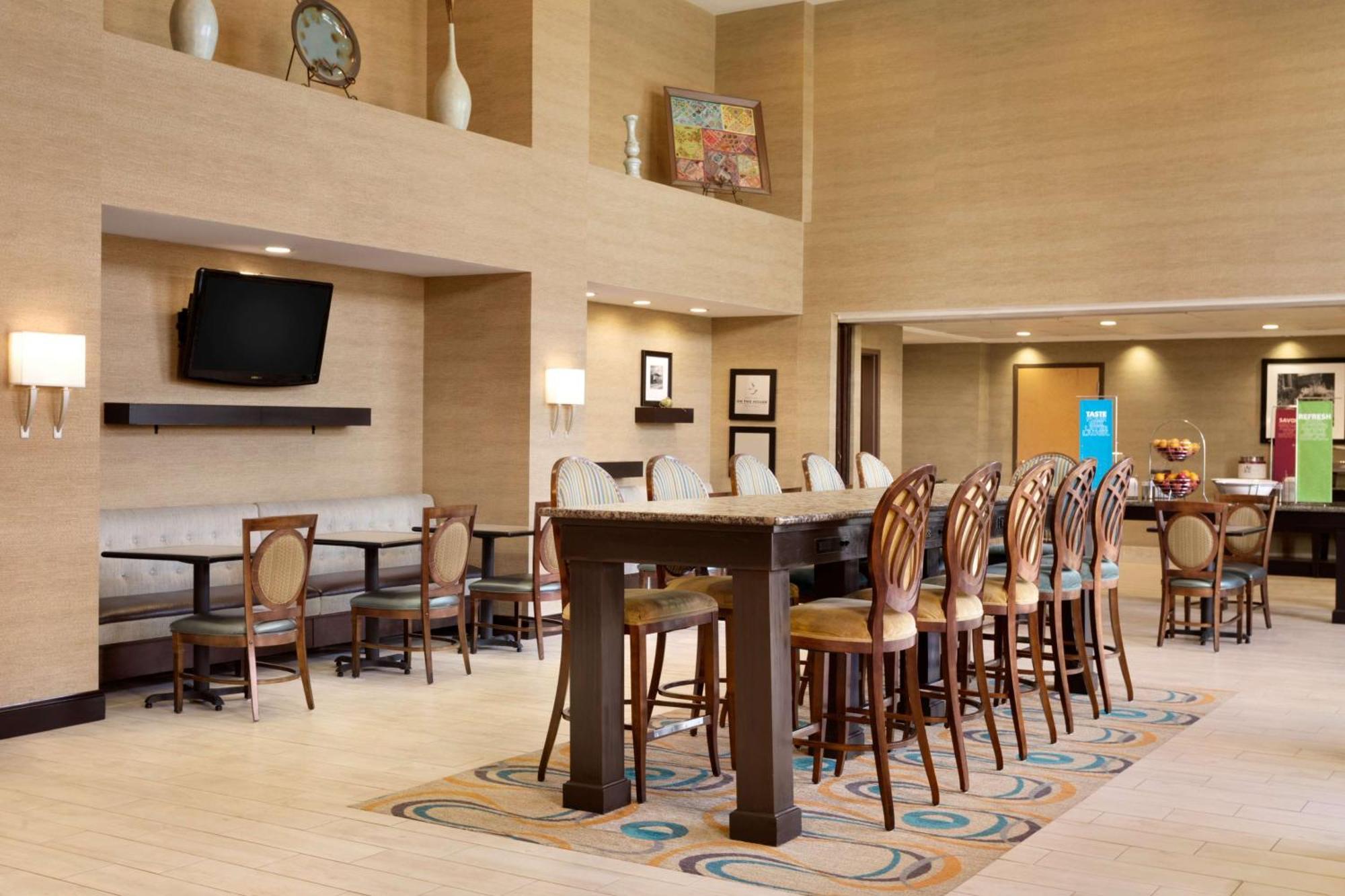 Hampton Inn & Suites Birmingham Airport Area Irondale Екстер'єр фото