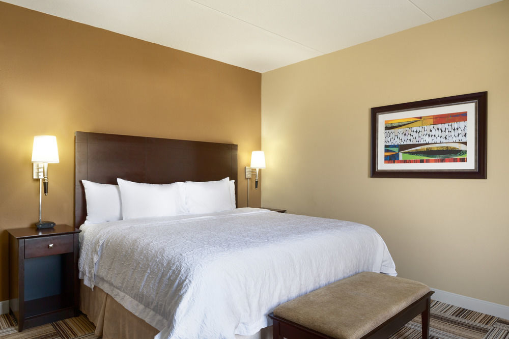 Hampton Inn & Suites Birmingham Airport Area Irondale Екстер'єр фото
