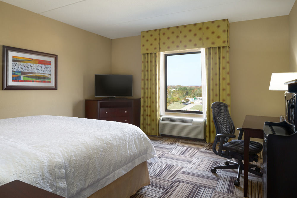 Hampton Inn & Suites Birmingham Airport Area Irondale Екстер'єр фото