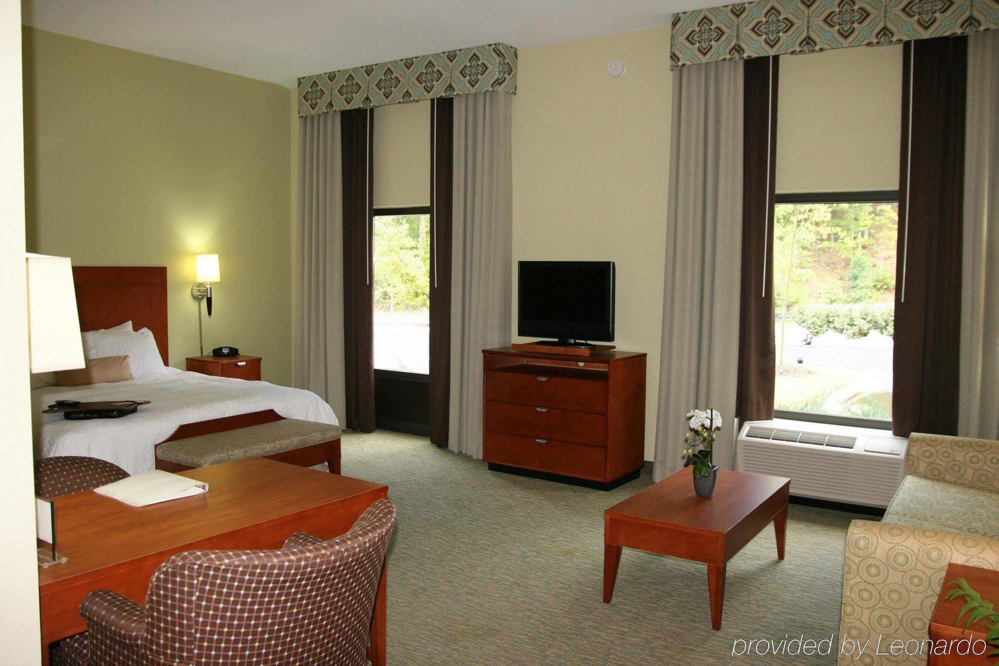 Hampton Inn & Suites Birmingham Airport Area Irondale Номер фото